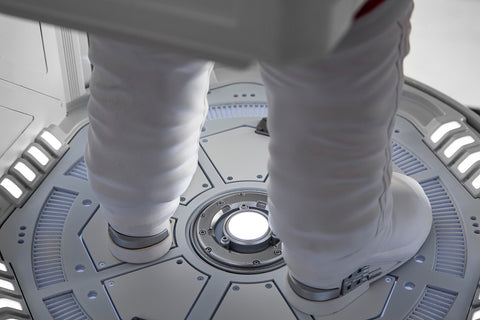 UPOINT STUDIO - Spaceman 3 The 1:4 NASA Astronaut Scale model