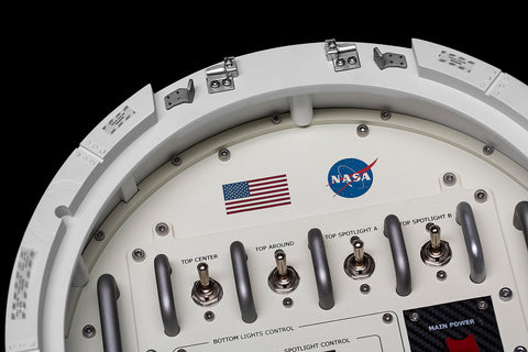 UPOINT STUDIO - Spaceman 3 The 1:4 NASA Astronaut Scale model