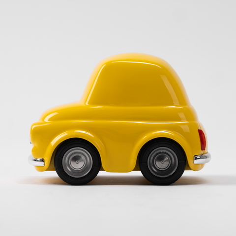 ON WHEELS Q CAR 1：24 Scale Models - F ver. Yellow